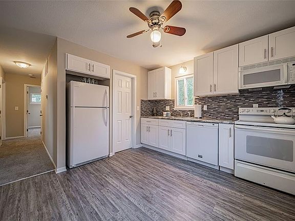 2nd image of 50 Wrenwood Dr