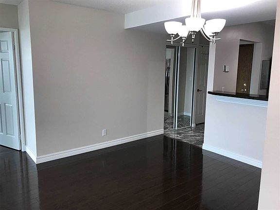3rd image of 1 Lee Centre Dr Unit 1505