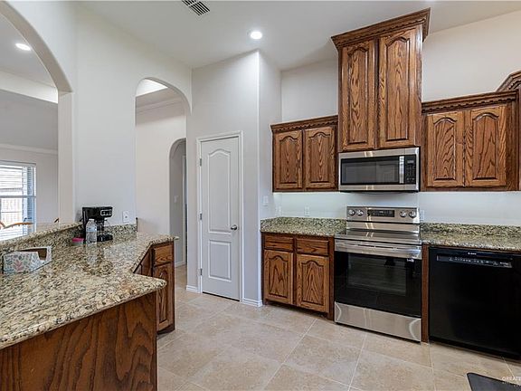 5th image of 2211 Bald Cypress Dr