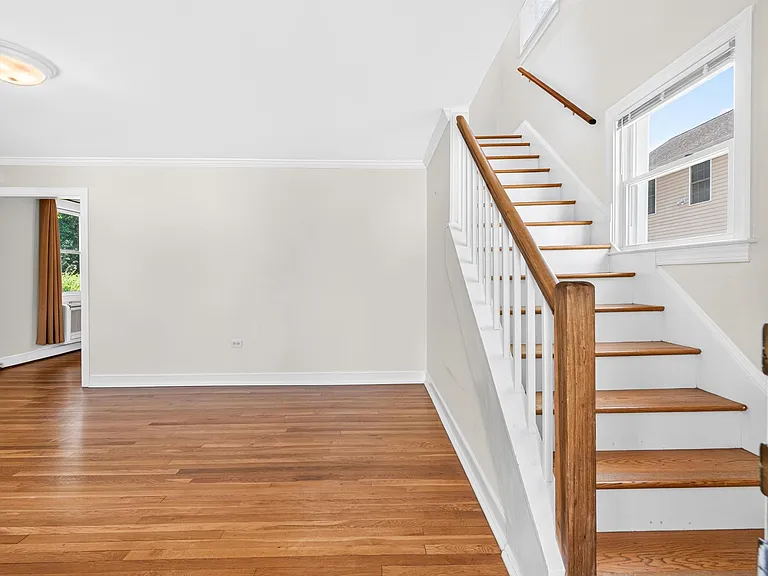 118 Summit St — Photo 21