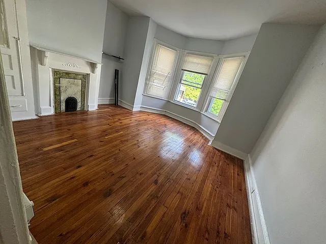 1 bed, 1000 sqft, $1,250 — Photo 2