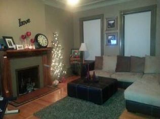 1132 Locust St APT 101, Dubuque, IA 52001