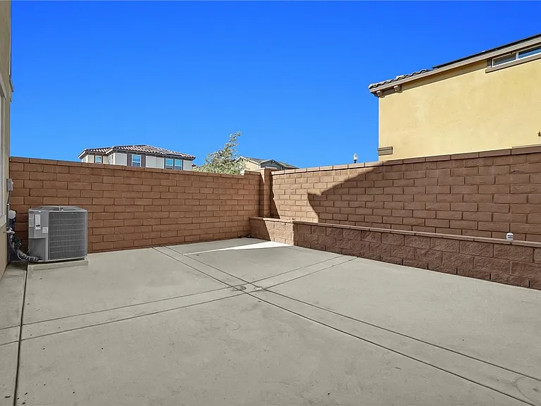 3994 E Catalina St — Photo 23