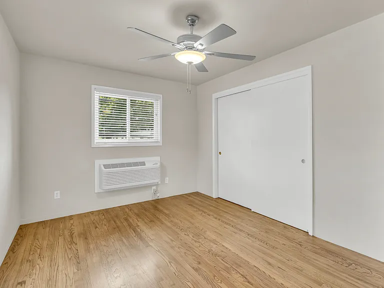 1624 T St #9 — Photo 12