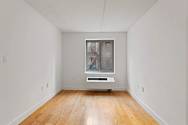 Rented by Compass | media 12