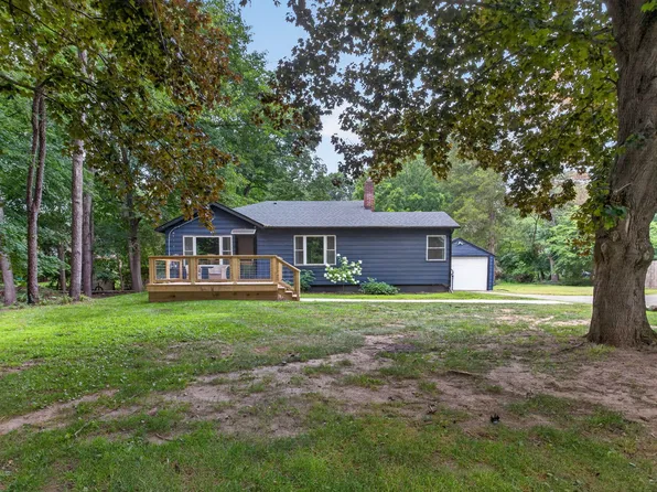 5006 S Jackson Rd, Jackson, MI 49201