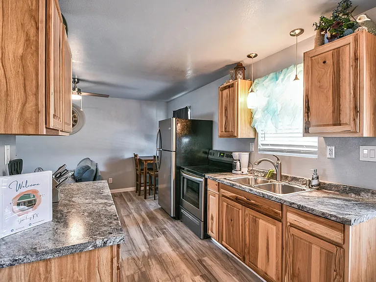 824 S Blue Quail Ct — Photo 3