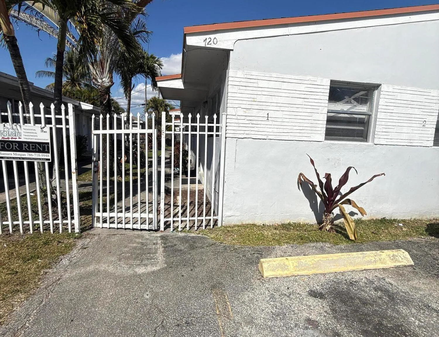 2 bed, 1.0 bath, 2340 sqft, $1,700 — Photo 1
