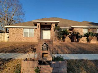1996 Joshua Dr, Cantonment, FL 32533