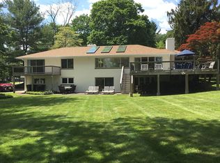 898 Pines Lake Dr W, Wayne, NJ 07470