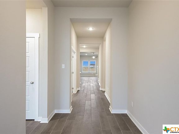 3rd image of 3810 Annalise Ave