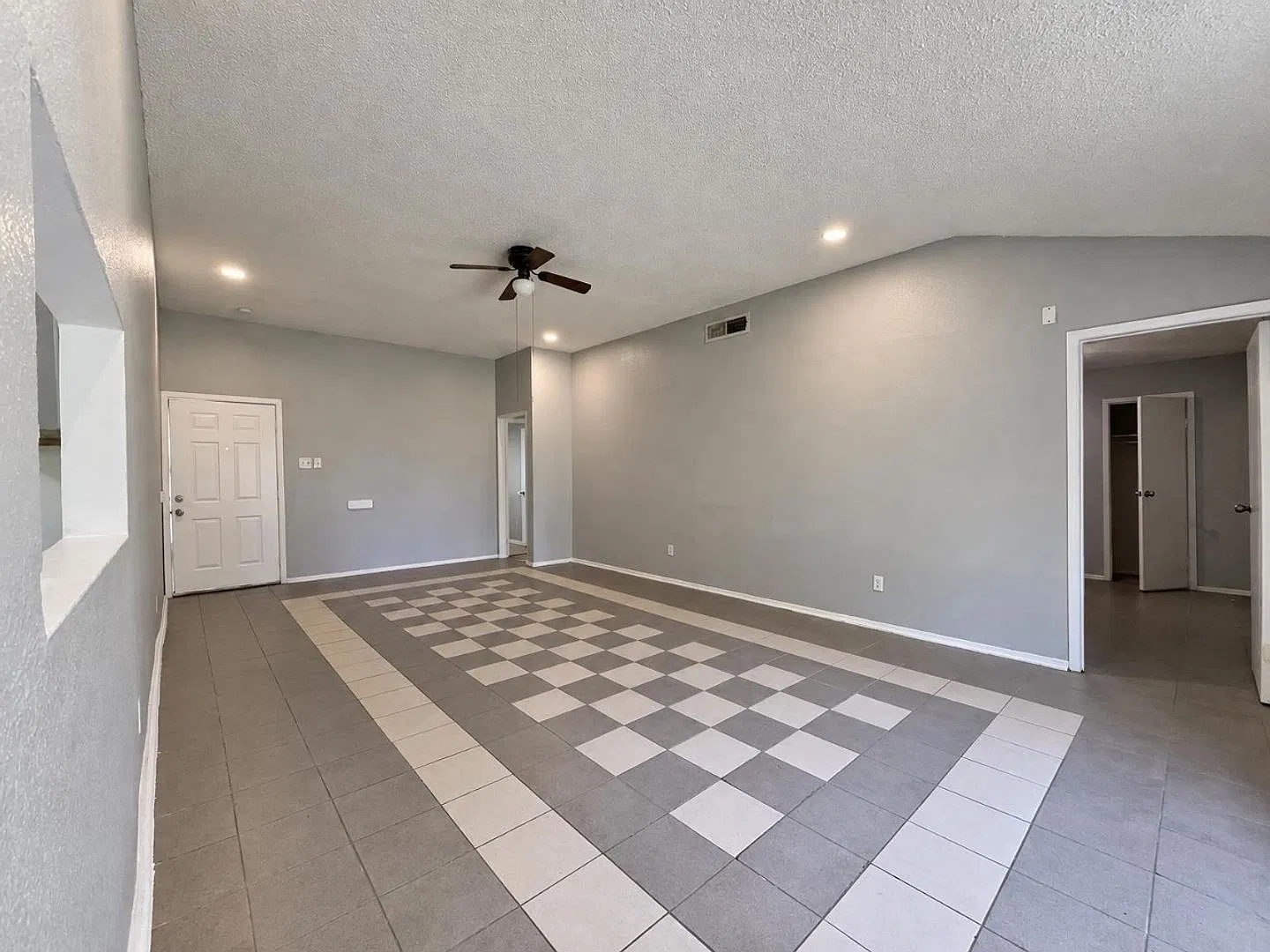 12710 Redfern Dr. — Photo 3