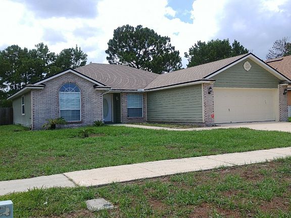 3rd image of 2494 Coachman Lakes Dr