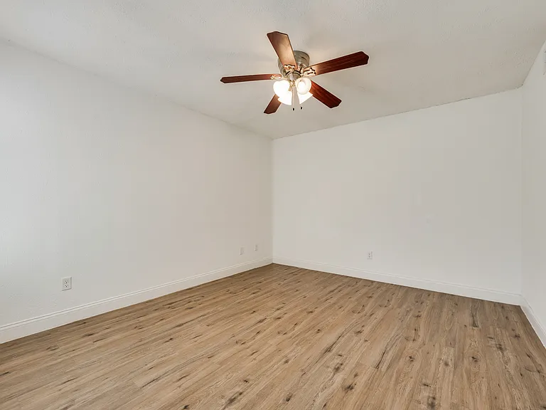 1732 Delaford Ct — Photo 22