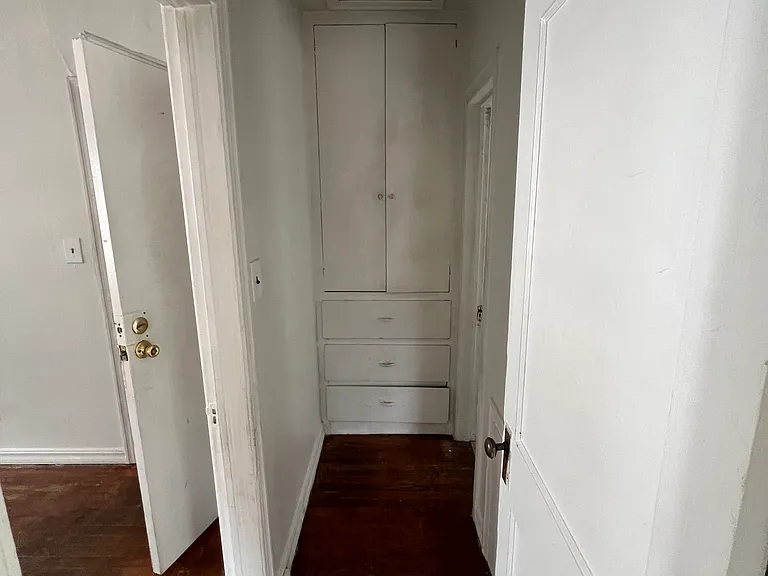 1816 N Shartel Ave #1 — Photo 7