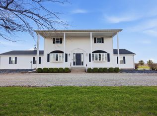1189 County Road 200 Rd E, Seymour, IL