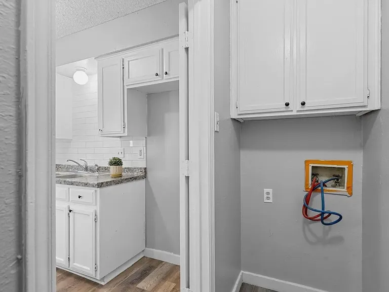 103 Oakwood Ln — Photo 14