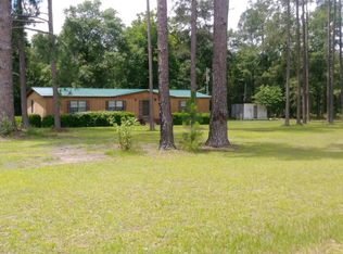 353 Wallace Rd, Hawkinsville, GA 31036