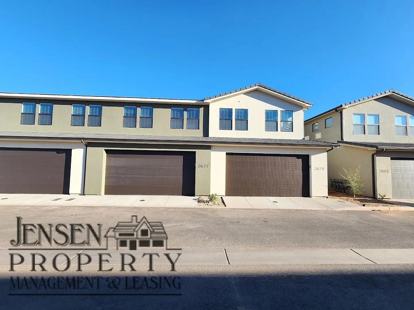Newer Town Home in St. George- Lazy River & Community Pool — Photo 2