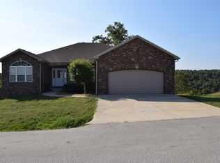 16218 Heartland Ln, Saint Robert, MO 65584