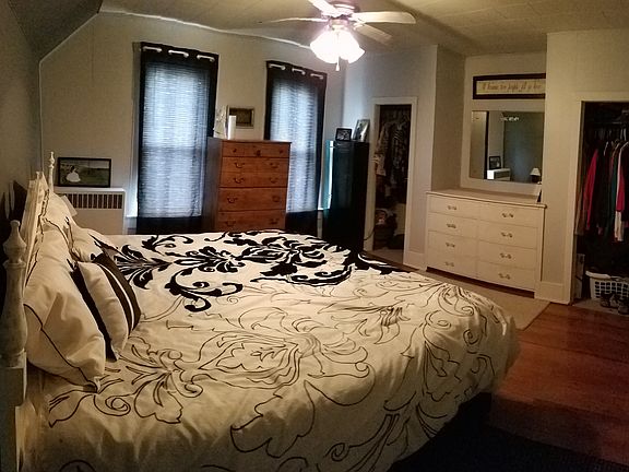 Built in dresser, 2 closets