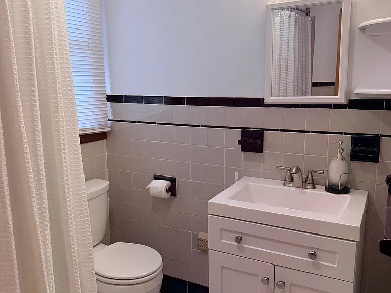 11 Creeland Ave — Photo 5
