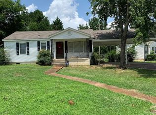 265 Lewis St, Muscle Shoals, AL 35661