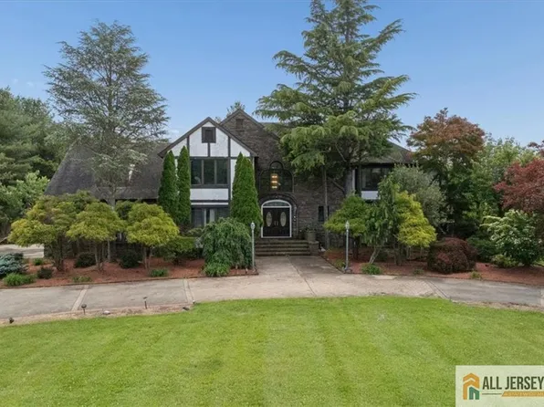 167 Federal Rd, Monroe Township, NJ 08831