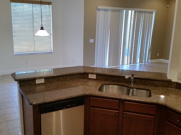 5th image of 3755 Valley Oaks Ct