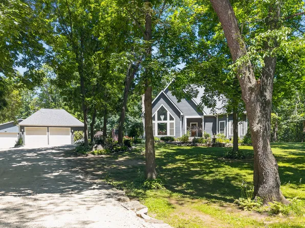 3410 Overlook Dr, Richmond, IL 60071