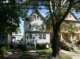 31 E 38th St, Bayonne, NJ 07002