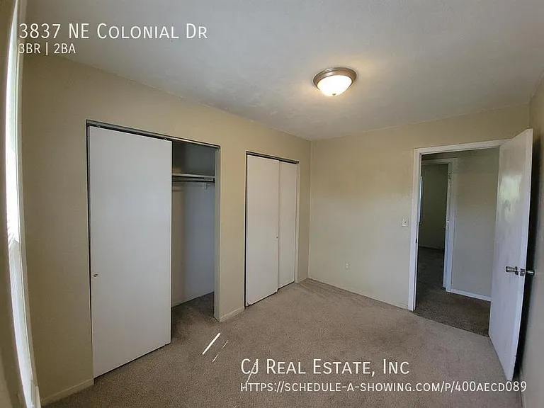 3837 NE Colonial Dr — Photo 7