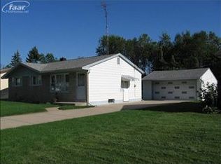 5473 Westchester Dr, Flint, MI