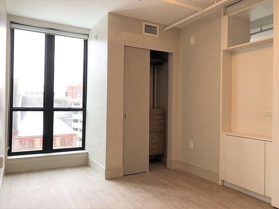5th image of 313 N Capitol Ave #705
