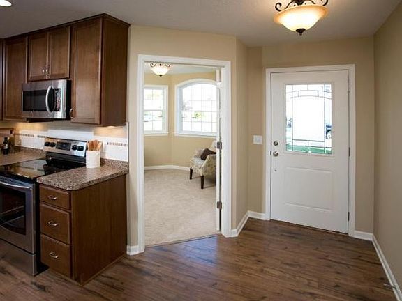 Large Entryway with Guest Closet
