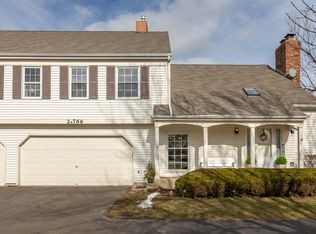 2S766 Grove Ln, Warrenville, IL 60555