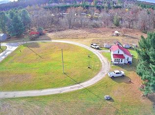 524 S Cherry St, Evart, MI 49631