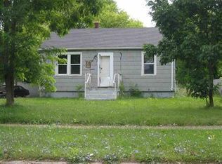 3914 Huggins St, Flint, MI 48506