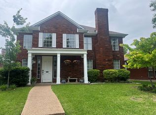 8722 Bayshore Ln, Rowlett, TX 75088