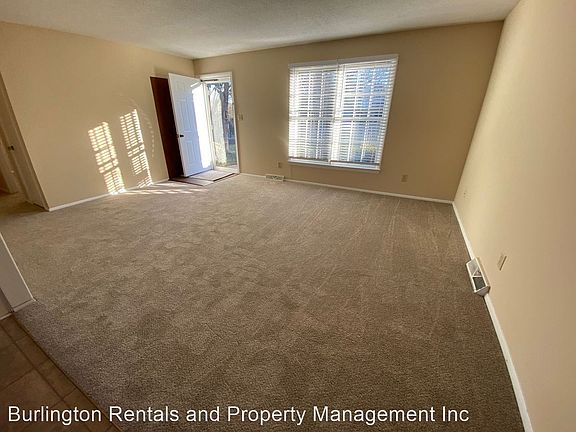 3rd image of 447 McPherson Dr