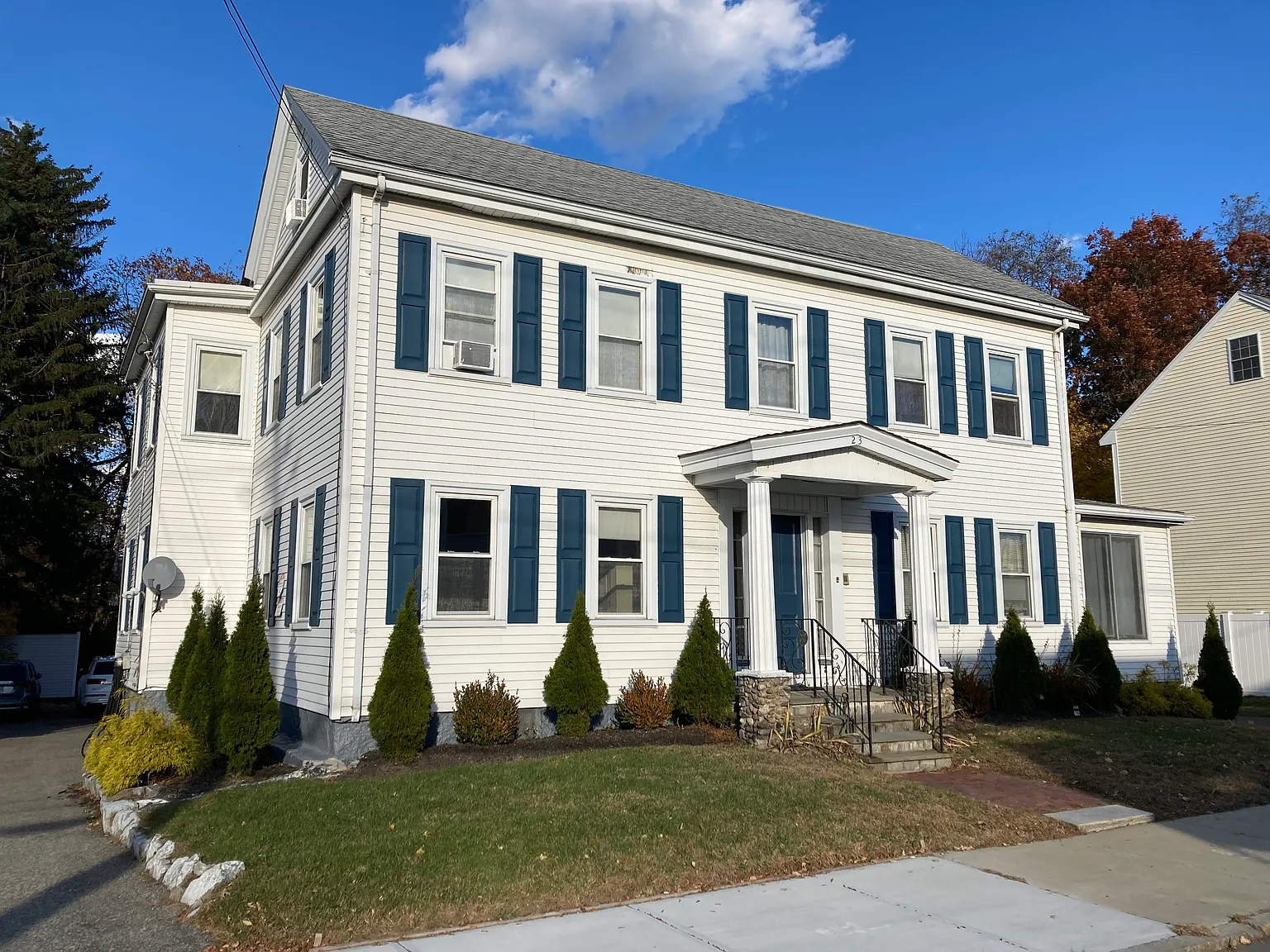 1 bed, 1.5 bath, 1500 sqft, $995 — Photo 2