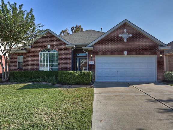2nd image of 1131 Eastbourne Ln