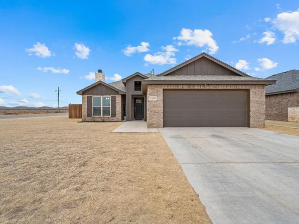 1909 Durham Ave, Wolfforth, TX 79382