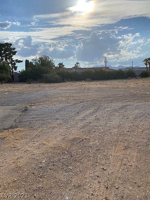 1st image of 3924 Silvestri Ln