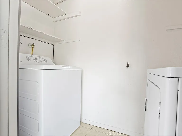 76 Country Mile Rd — Photo 27