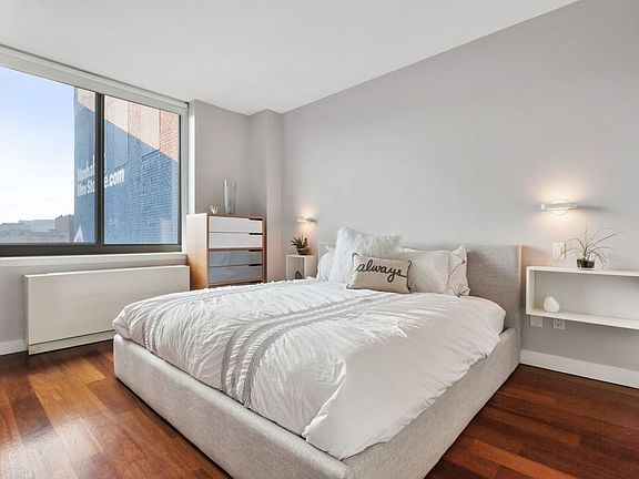 5th image of 520 W 23rd St APT 12B