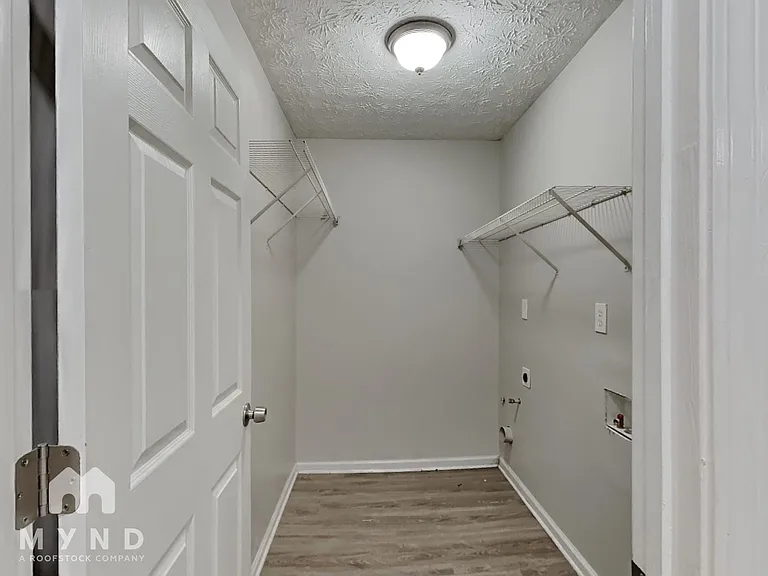 211 Nicki Ct — Photo 22