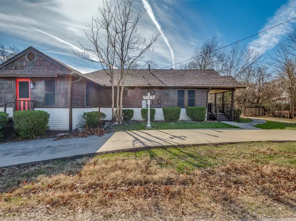 220 E 5th St, Lancaster, TX 75146