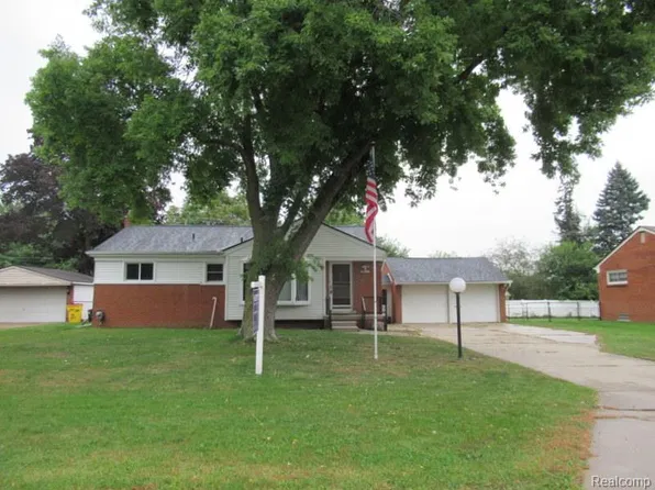 45062 Custer Ave, Utica, MI 48317