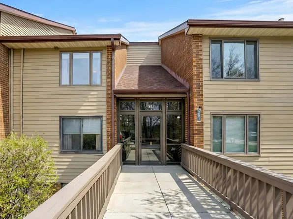 201 Bluffs Cir APT E, Noblesville, IN 46062